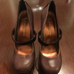 Jessica Simpson Brown Round Toe Cheetah Pumps